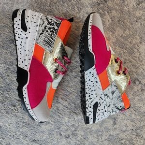 *BRAND NEW* Yoki Bright Orange Pink Animal Print Running Sneakers